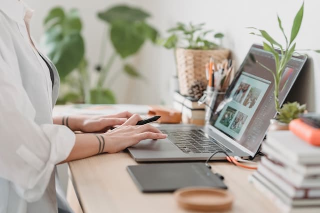 Internet of Things and Business Digital Transformation: Impact and Benefits