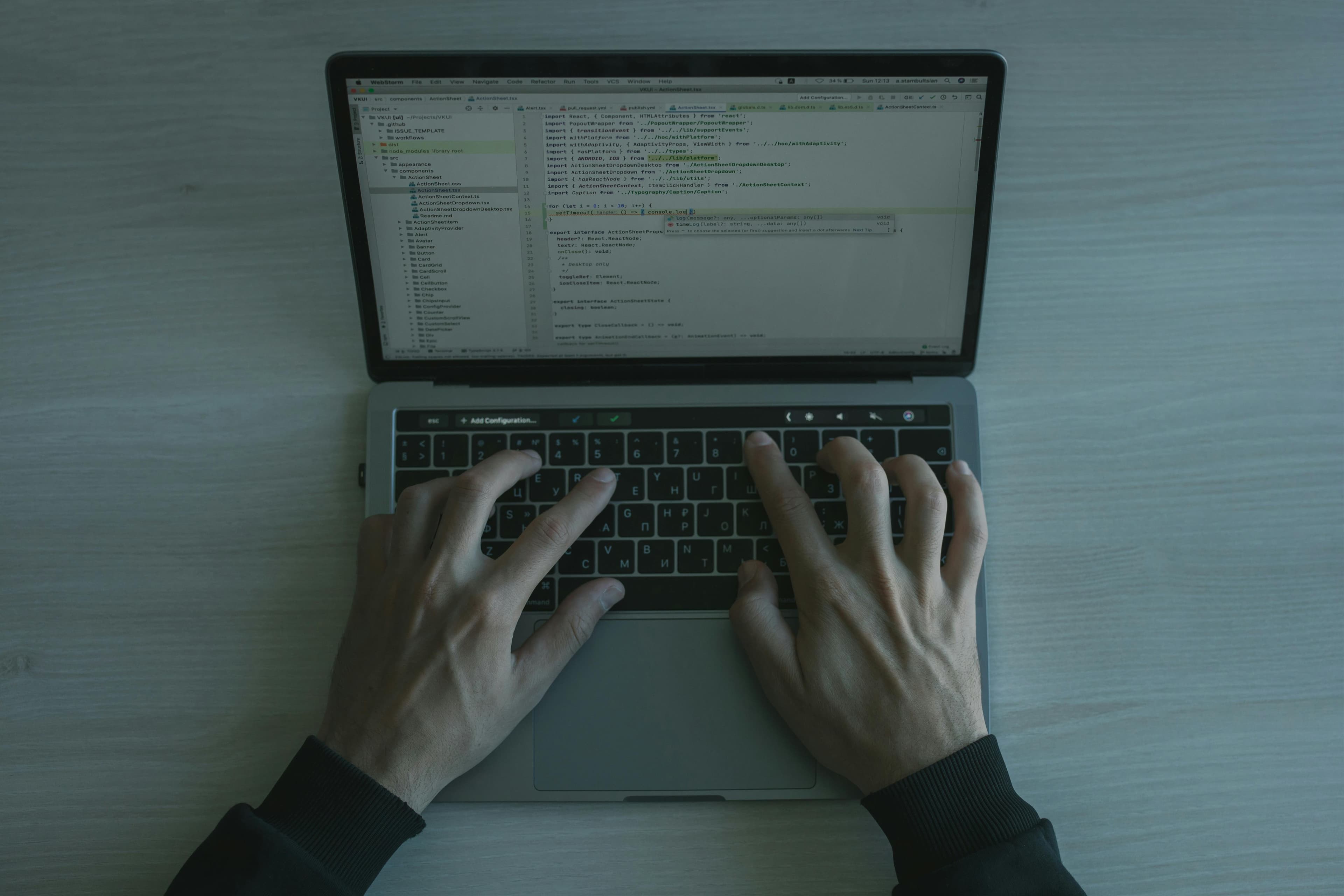 How AI and Cloud Computing Are Revolutionizing Business Solutions